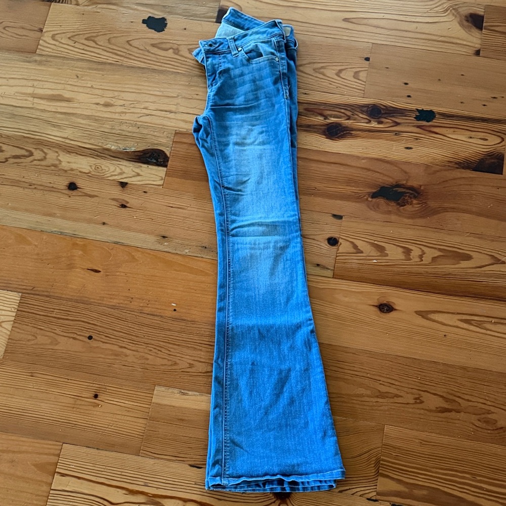 Celebrity Pink Light Blue Flare Jeans Size 1/25
